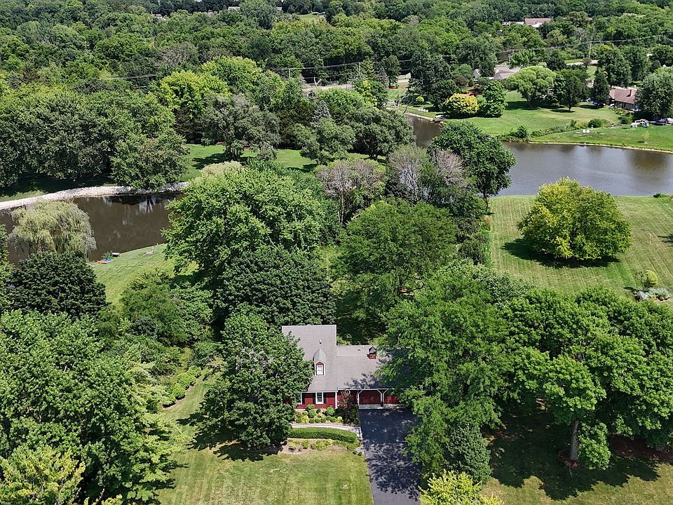 1st image of 33925 N Fischer Dr