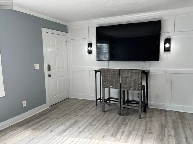 4127 Dolphin Dr #1 — Photo 4