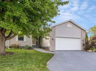 2059 Hannah Jo Ct, Iowa City, IA 52240