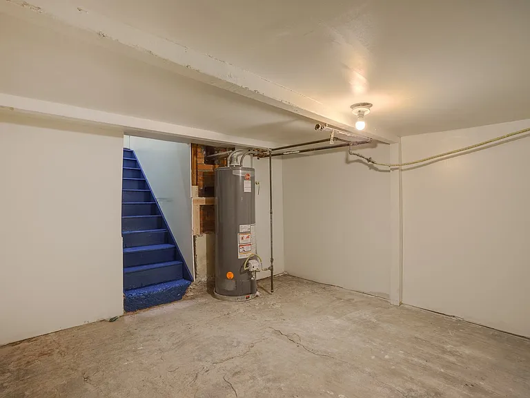 505 Headingly Ave NW — Photo 13