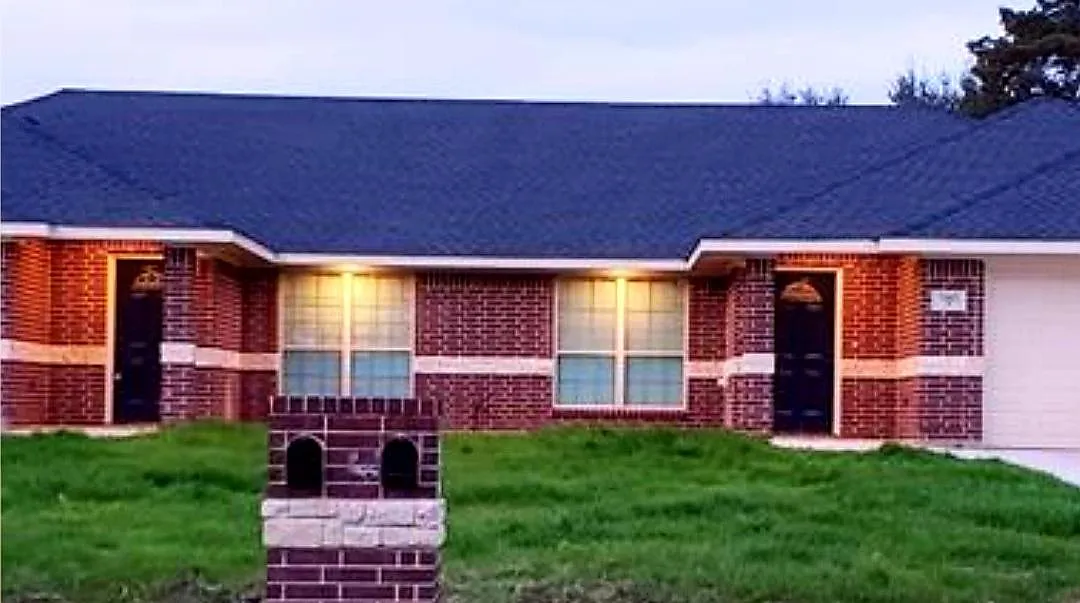 2 bed, 1150 sqft, $1,650 — Photo 1