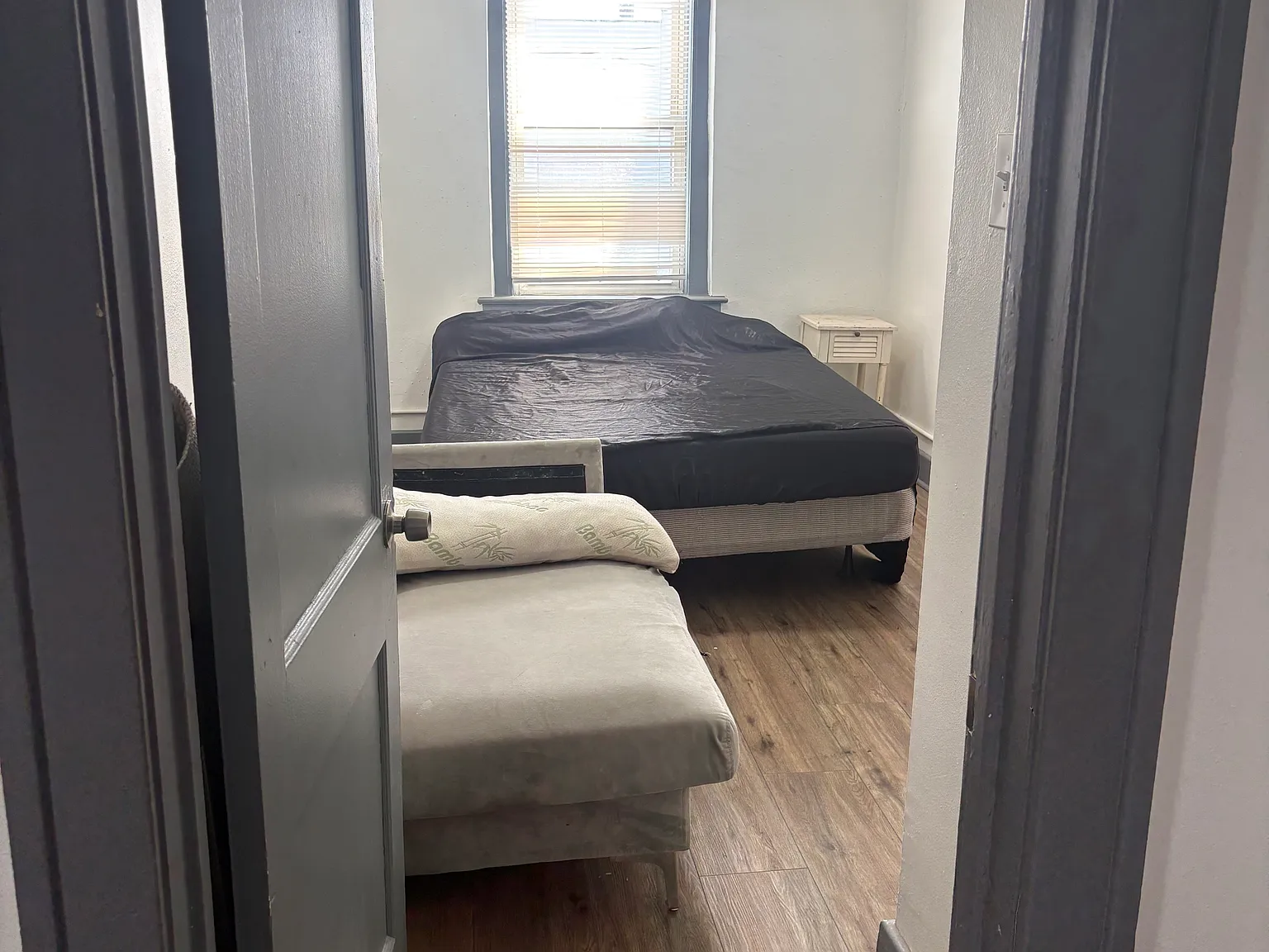 2 bed, 750 sqft, $1,200 — Photo 3