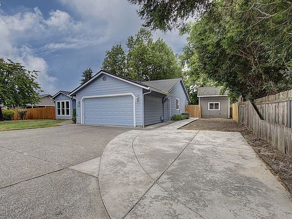 3rd image of 10403 NW 15th Ave