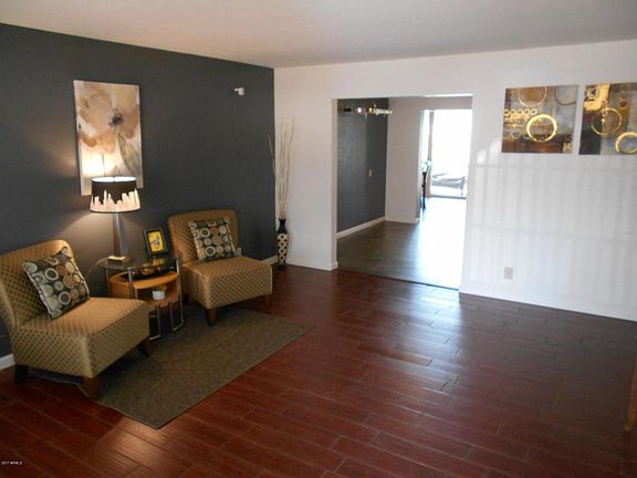 2nd image of 1244 E Las Palmaritas Dr