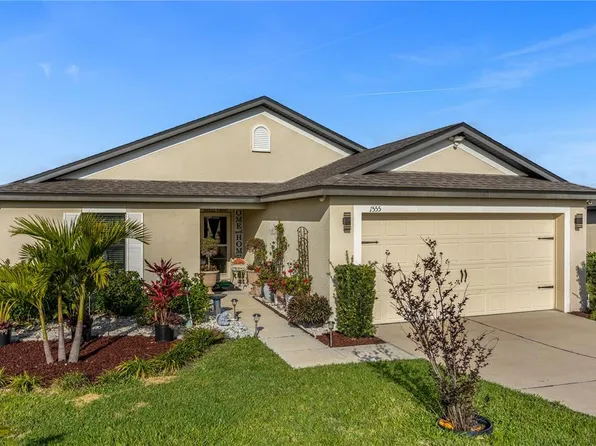 1555 Swan Lake Cir, Dundee, FL 33838