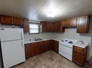 406 1/2 3rd St NE, Mandan, ND 58554