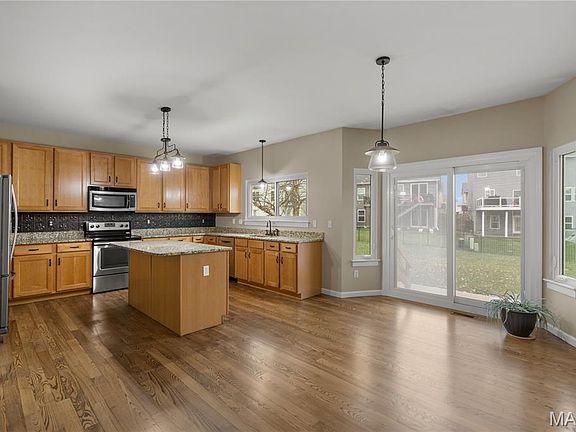 2nd image of 801 Caspian Dr