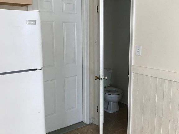 1/2 bath