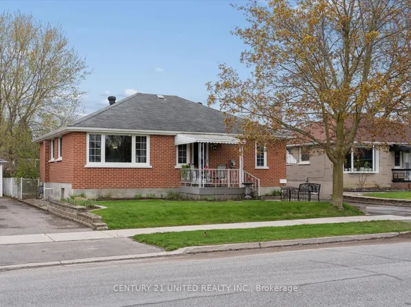 679 Bellaire St, Peterborough, ON K9J 3Y5