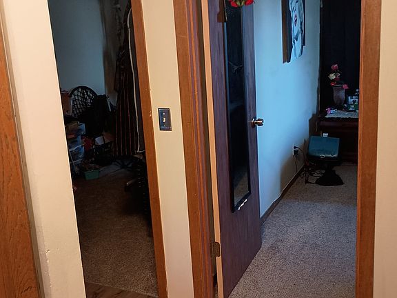 5th image of 7664 Woodlawn Dr #5