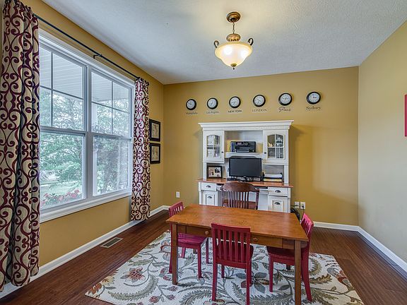 4th image of 339 Broadhead Dr