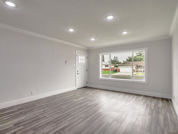 5th image of 2601 John Glenn Ct