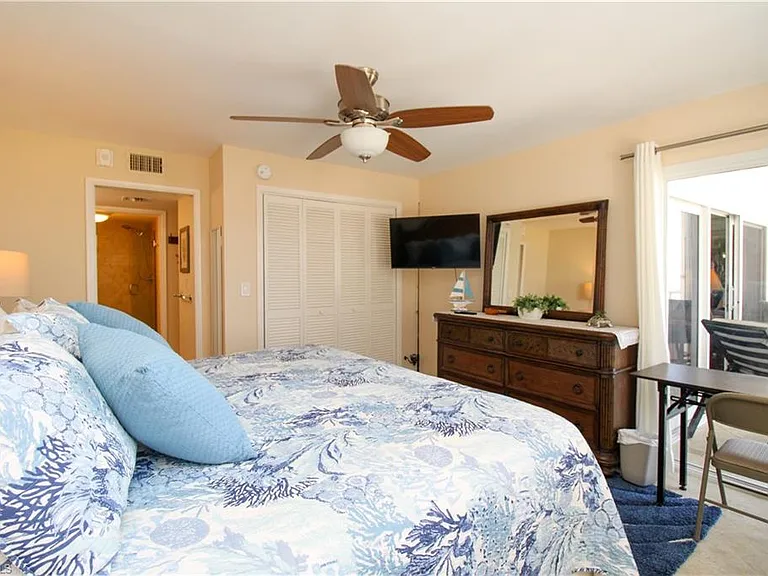 3443 Gulf Shore Blvd N #213 — Photo 33