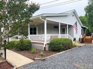 2343 Greens Creek Rd, Sylva, NC 28779