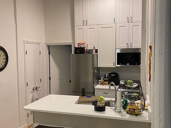 4th image of 158 W 84th St APT 1C