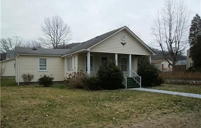 1st image of 5020 Staunton Ave SE