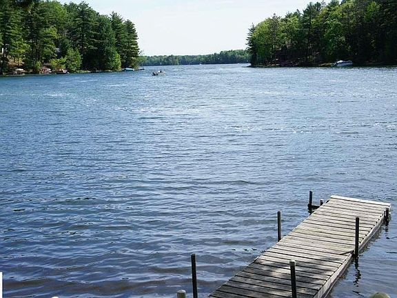 3rd image of 3543 Grace Dr