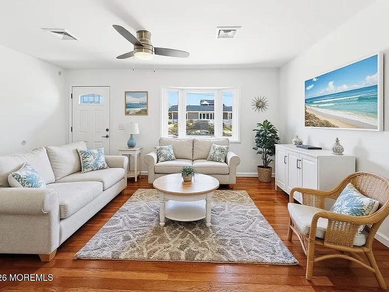 1813 Capstan Dr — Photo 14
