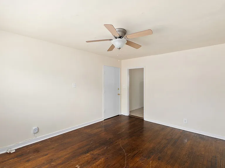 Magnolia Court — Photo 31