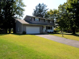 4052 Bay Park Dr, Liverpool, NY 13090