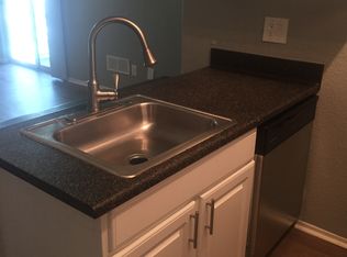 11329 Grandview Rd APT 231, Kansas City, MO 64137