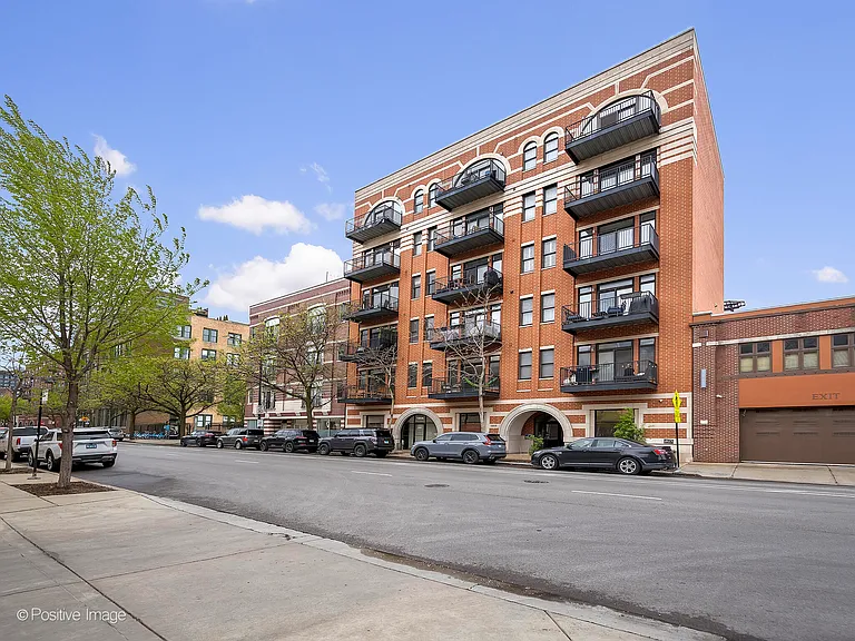 1355 W Washington Blvd #3B — Photo 2