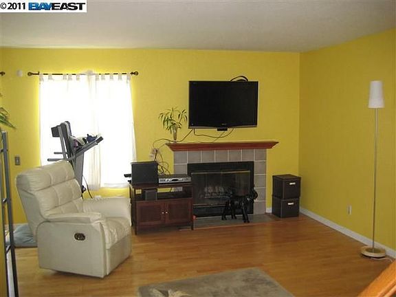 4th image of 265 S Wildwood