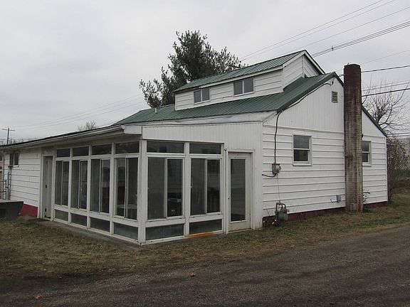 2nd image of 1447 State Route 7 N