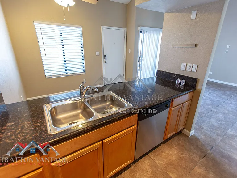 1241 N 48th St #210 — Photo 8