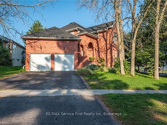 2nd image of 94 Manor Rd