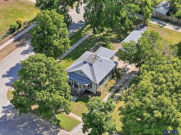 3rd image of 1828 N 30th St