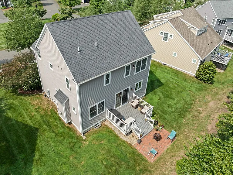 21 Carson Way — Photo 37