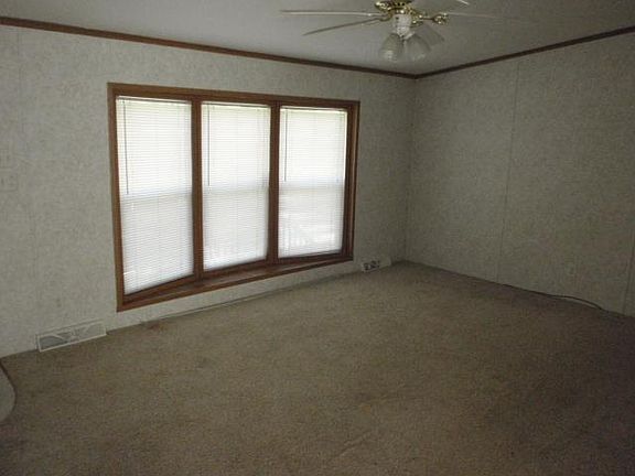 3rd image of 10948 E Main St