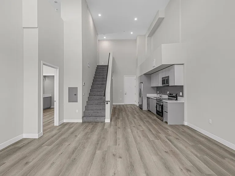 825 Coronado-Building — Photo 108
