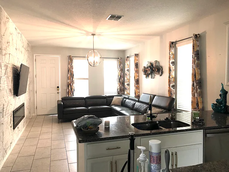 202 Aberdeen St — Photo 8