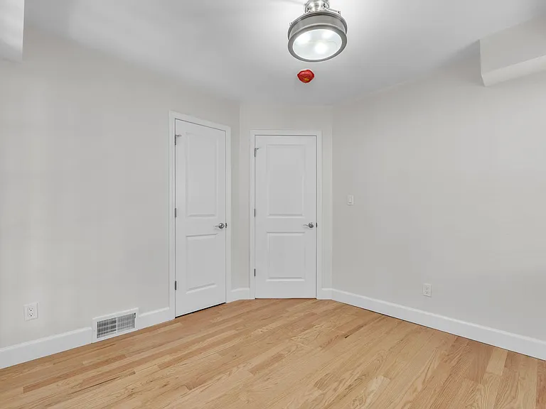 2711 Dorchester Rd — Photo 15