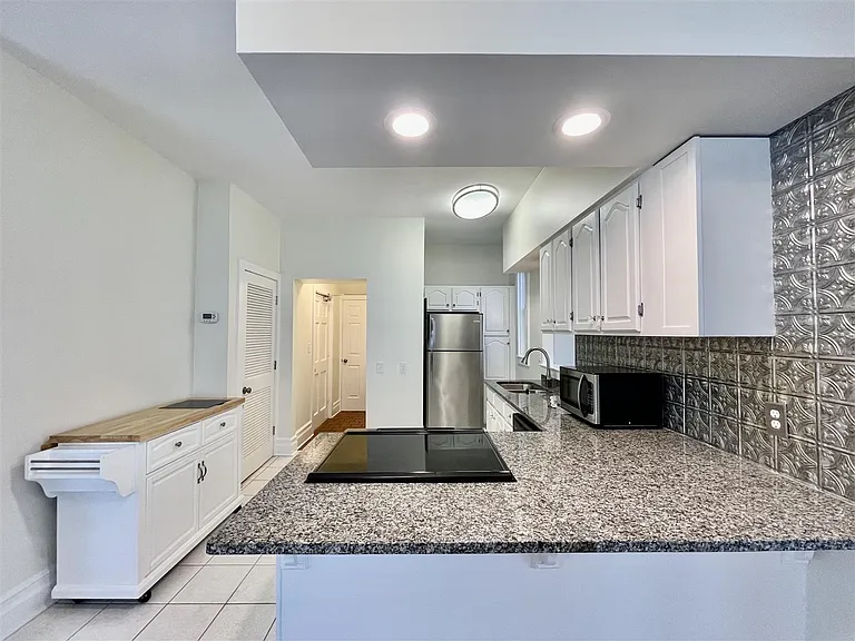 160 Palmetto Rd #3 — Photo 8