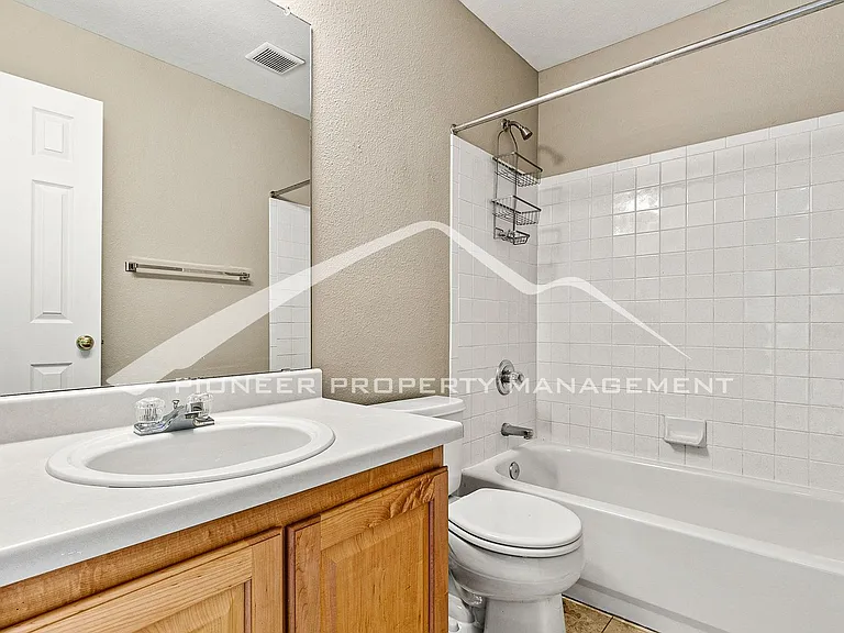 3160 E Yarrow Cir — Photo 14