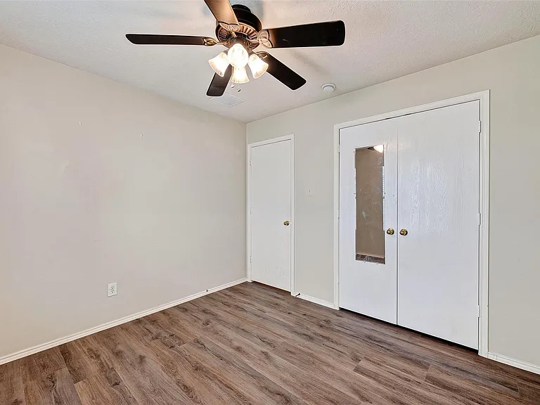 19119 Yaupon Ranch Dr — Photo 32