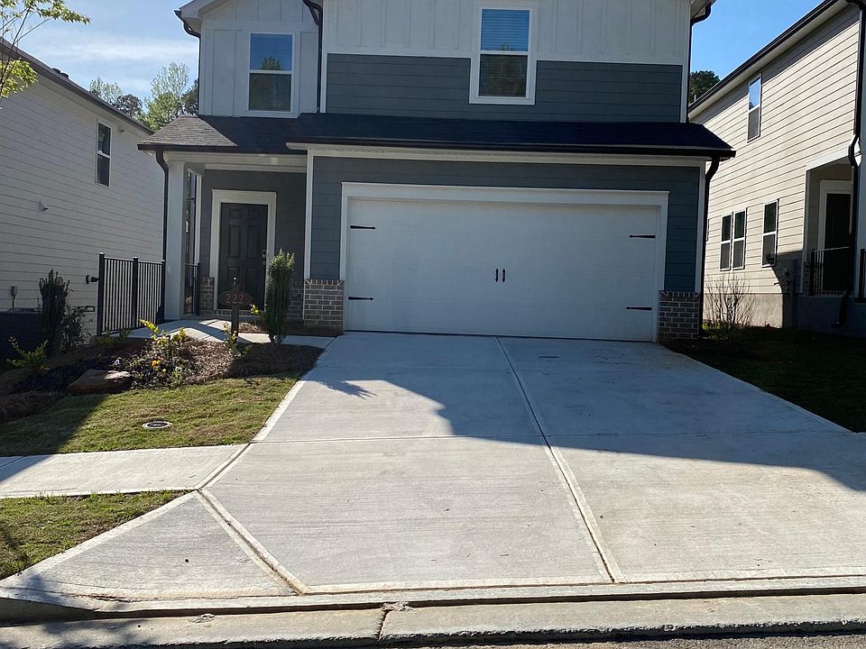 1st image of 222 Wells Cir
