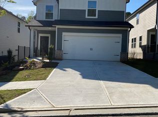 222 Wells Cir, Holly Springs, GA 30114
