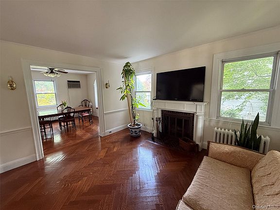2nd image of 26 Rockland Place