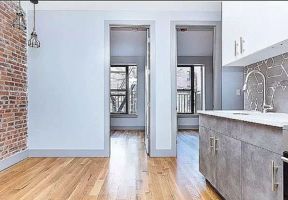 2nd image of 466 Saratoga Ave #3B