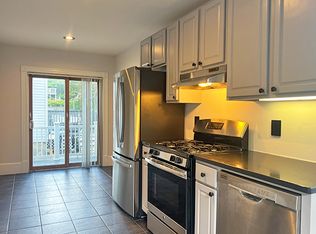 2 Greenwood Ter #3, Somerville, MA 02143