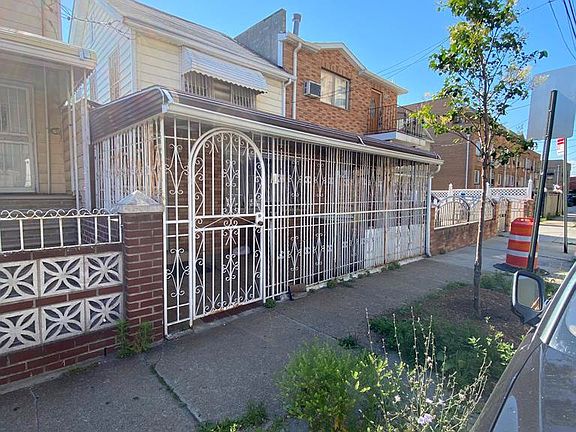 2nd image of 796 Lincoln Ave