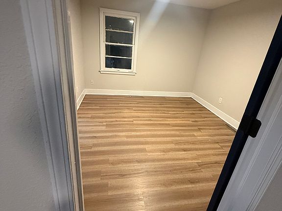 2nd image of 1321 E Kinkaid Ave #1321