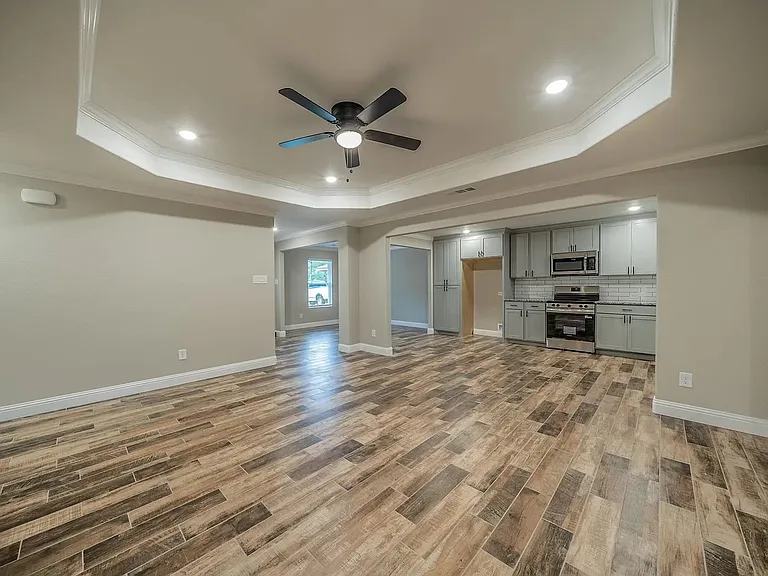 1813 Tompkins Dr — Photo 6