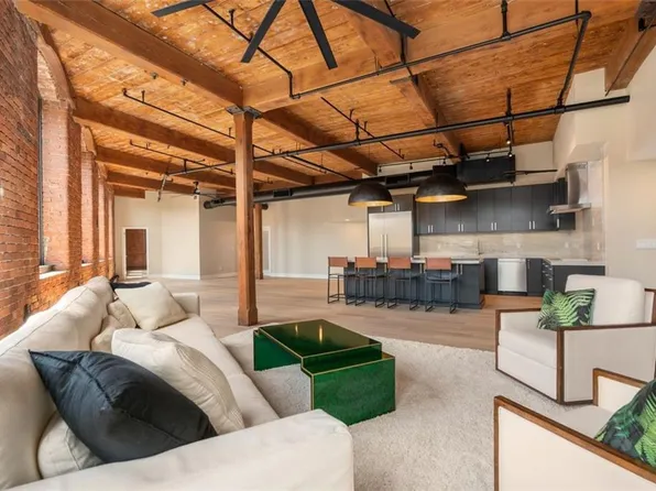 116 Chestnut St Suite G, Providence, RI 02903