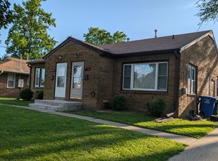 1904 52nd St #1904, Des Moines, IA 50310