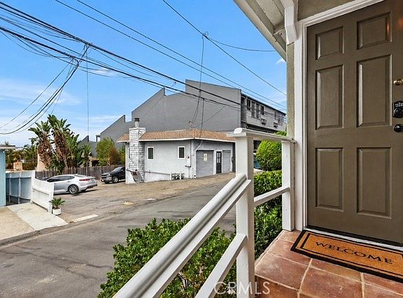 4th image of 31726 Virginia Way